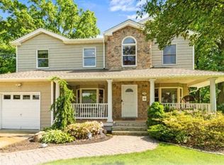 208 Phelps Ave, Cresskill, NJ 07626