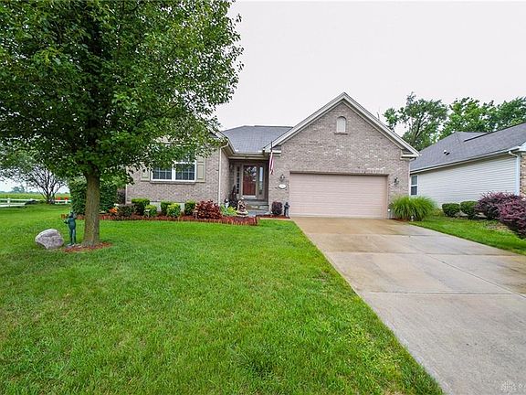 3rd image of 1001 Meadowsweet Dr