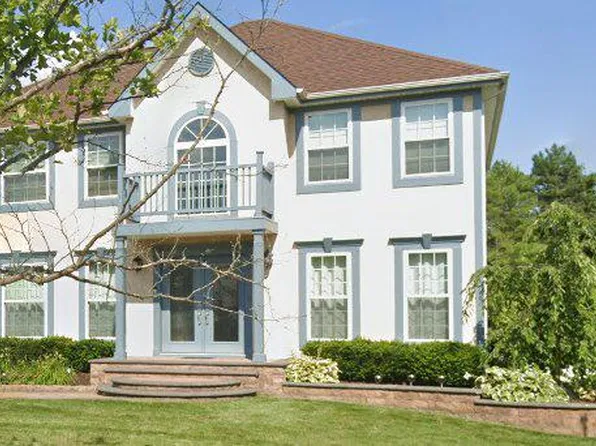 29 Parkdale Pl, Marlton, NJ 08053