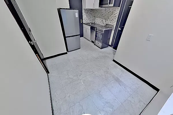 Rented by AD Real Estate Investors | media 10