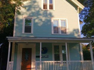 127 Saint James Ave, Springfield, MA 01109