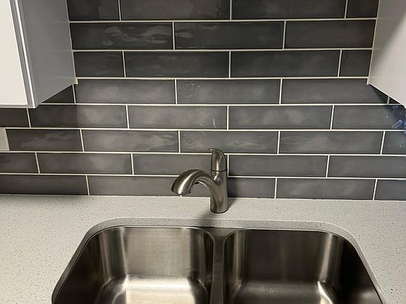 5th image of 9200 W 140th St #3