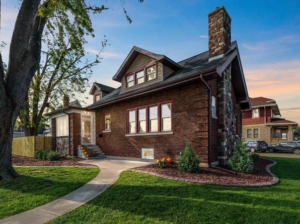 305 Cleveland St, Menasha, WI 54952