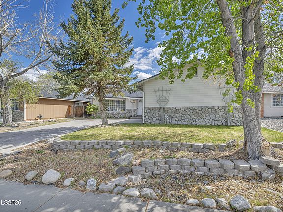 3rd image of 1381 Spooner Dr