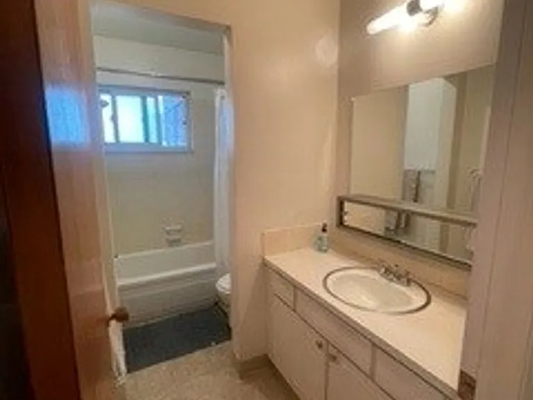 2845 Broadway Street — Photo 38