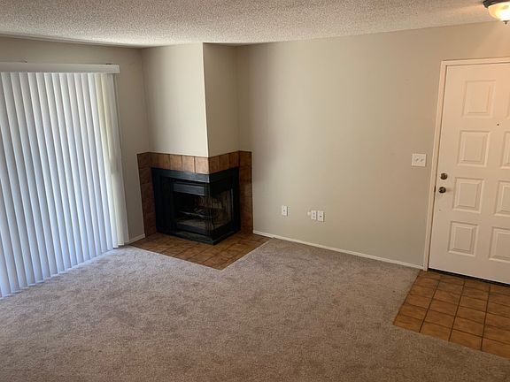 4th image of 301 Del Verde Cir APT 3