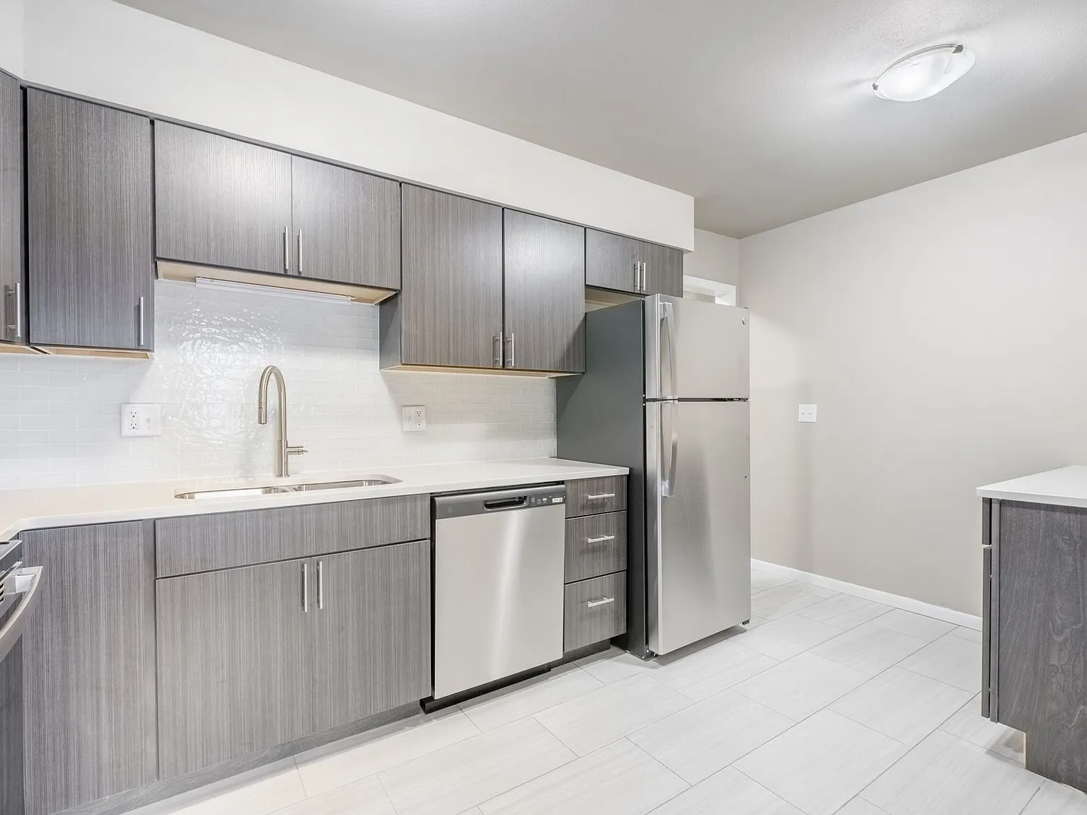 Woodland Reserve Apartments — Photo 3