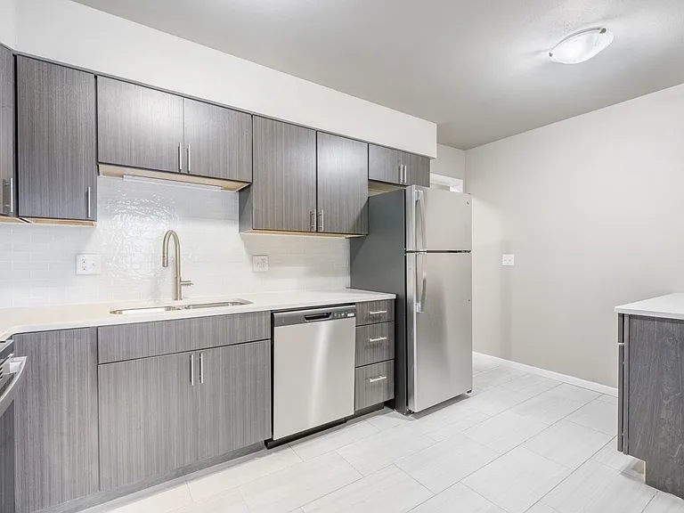 Woodland Reserve Apartments — Photo 3