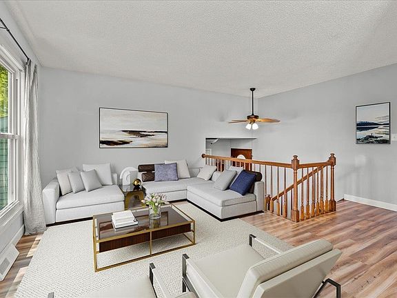 5th image of 201 Spruce Hills Dr
