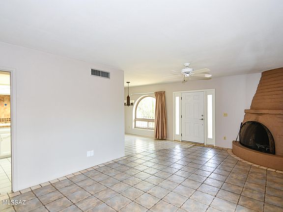 3rd image of 5131 N Pueblo Villas Dr