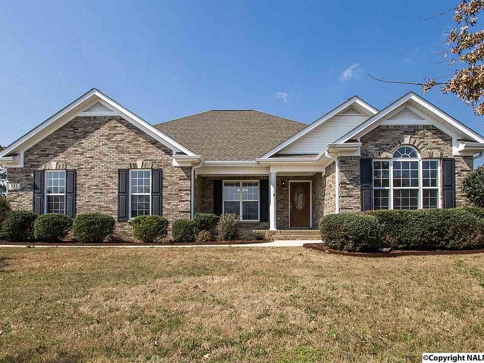 1st image of 133 Castlehill Dr