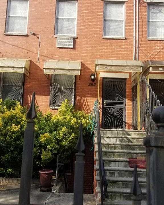 2nd image of 262 Milford St