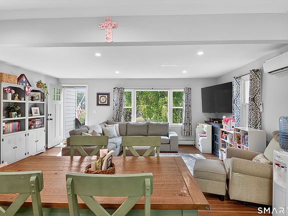 3rd image of 15 Riverside Drive
