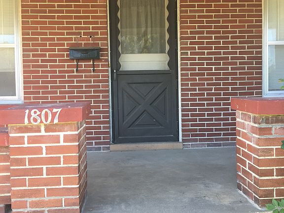 4th image of 1807 Lacey St
