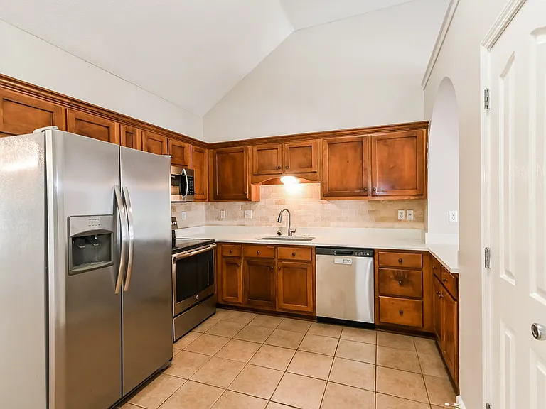 70 Desoto Ave — Photo 7