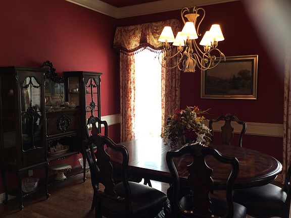 Formal dining