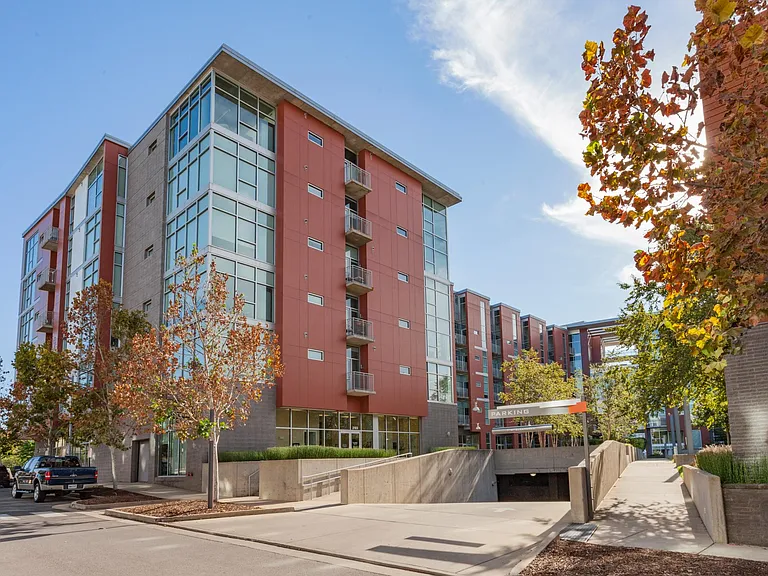 2115 Yeaman Pl #600 — Photo 40