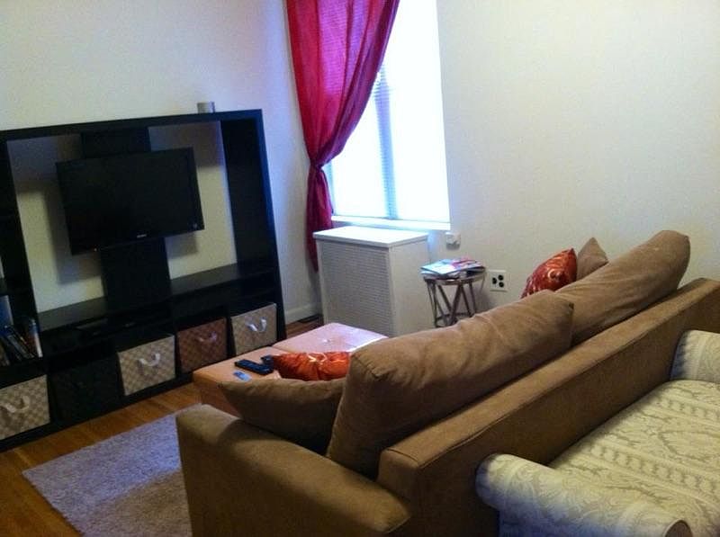 1st image of 2107 38th St APT 2F