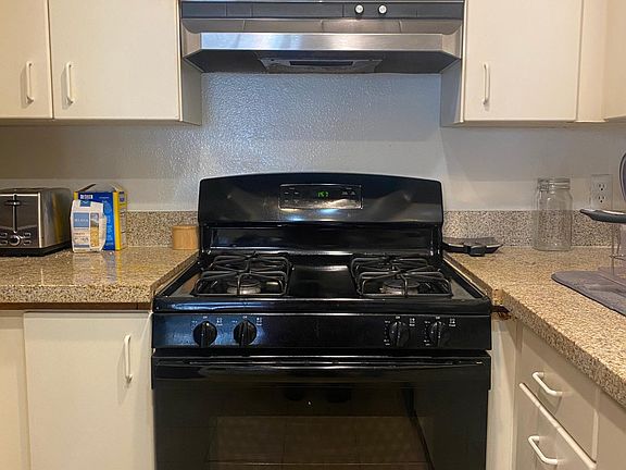 5th image of 1555 S Bundy Dr Suite 106