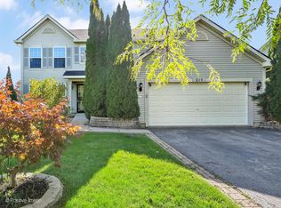 215 Berkeley Dr, Bolingbrook, IL 60440
