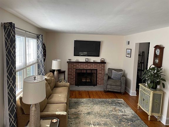 2nd image of 47 Ziegler Ave