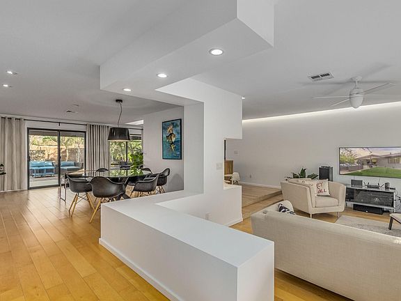 5th image of 2709 E Cinnabar Ave