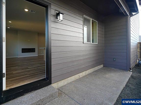 2nd image of 7423 SE Berg Dr