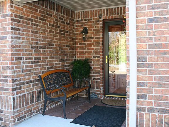 3rd image of 3 Applecross Ln