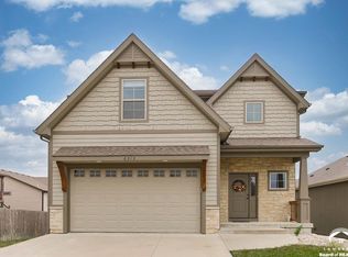 6315 Steeple Chase Dr, Lawrence, KS 66049