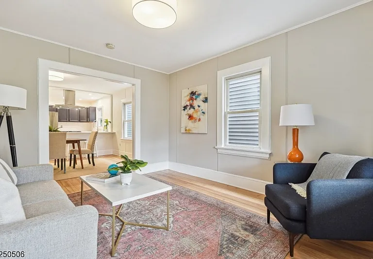 21 Central Ave #1R — Photo 3