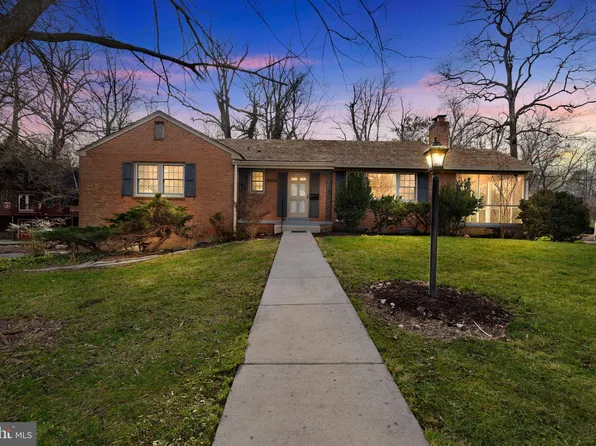 309 W Columbia St, Falls Church, VA 22046