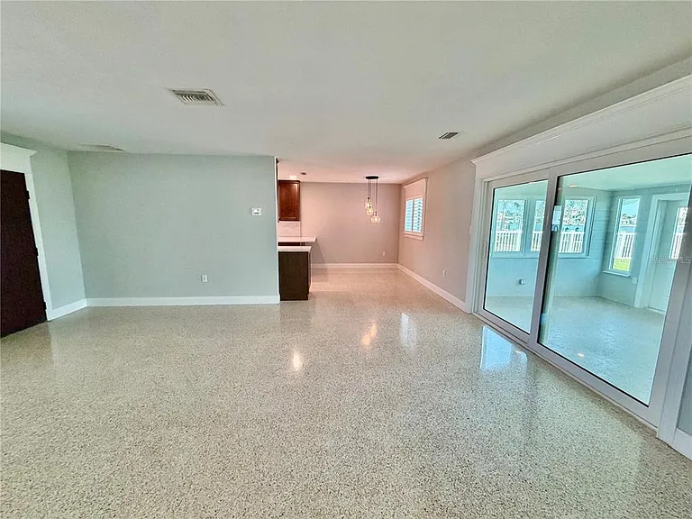 17045 Dolphin Dr — Photo 23