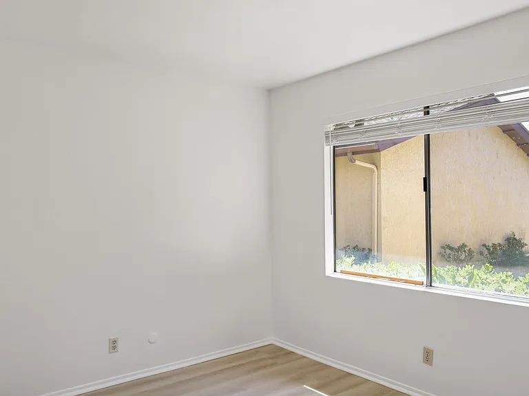 3565 W Savanna St #5 — Photo 13