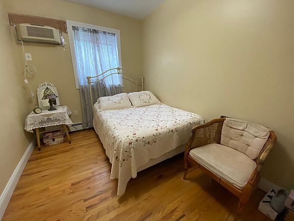 5th image of 2575 Tiemann Ave