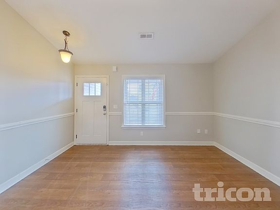 4th image of 613 Slippery Moss Dr