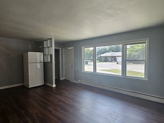 2nd image of 5270 Yourell Dr #6