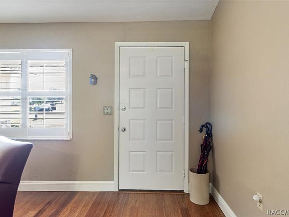 4th image of 506 S Washington St
