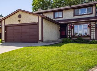 9928 181st St NW, Edmonton, AB T5T 3S1