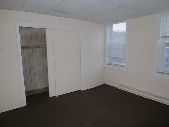 4th image of 60 Glasgow St