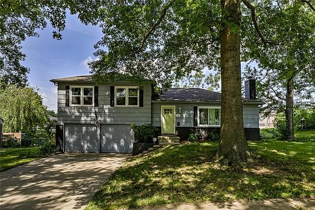 1st image of 10220 Dearborn Dr