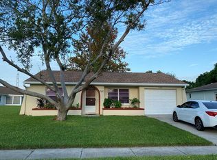 10560 41st St N, Clearwater, FL 33762