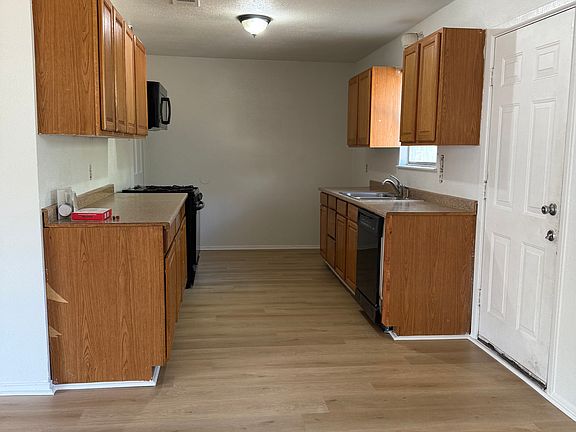 2nd image of 301 Wofford Way