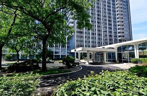 1st image of 4250 N Marine Dr APT 701