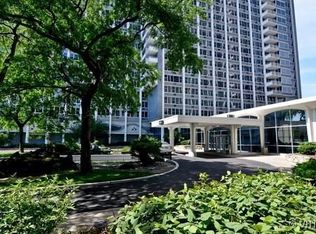 4250 N Marine Dr APT 701, Chicago, IL