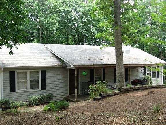 2nd image of 504 Karen Ln