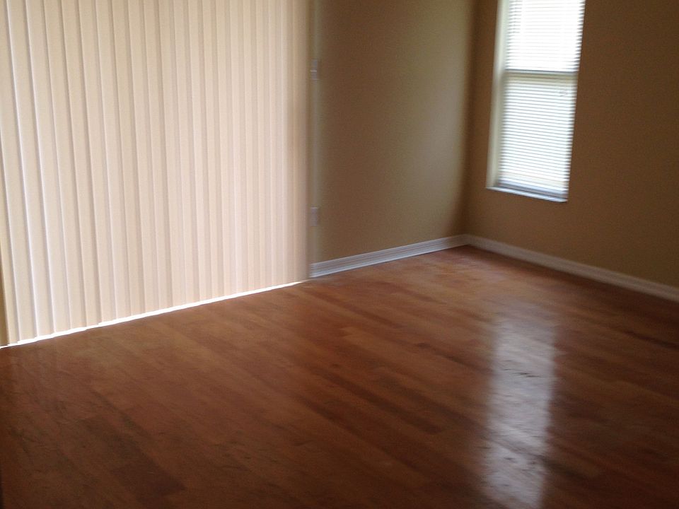 1st image of 11808 Cranbourne Dr