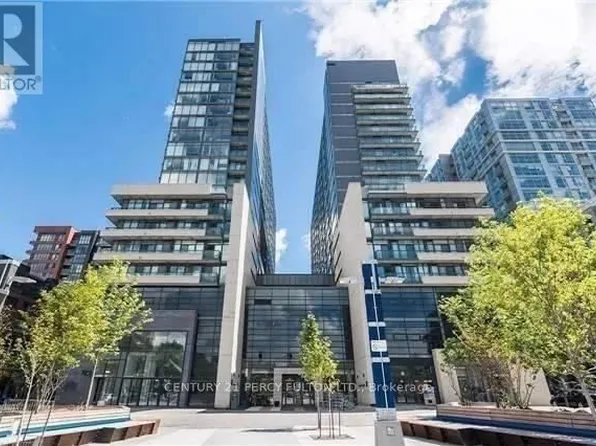 36 Lisgar St #1816, Toronto, ON M6J 0C7