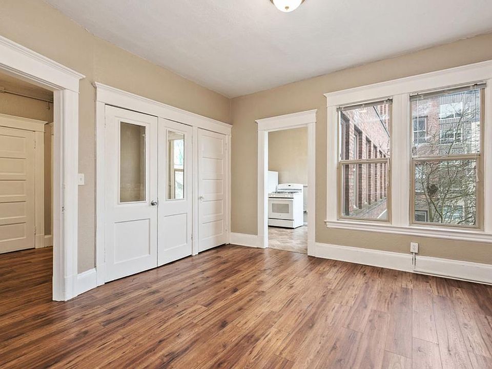 1st image of 409 Eastlake Ave E APT 101