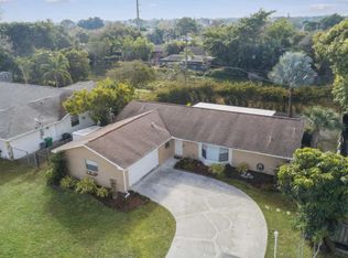 1502 SE Minorca Ave, Port Saint Lucie, FL 34952
