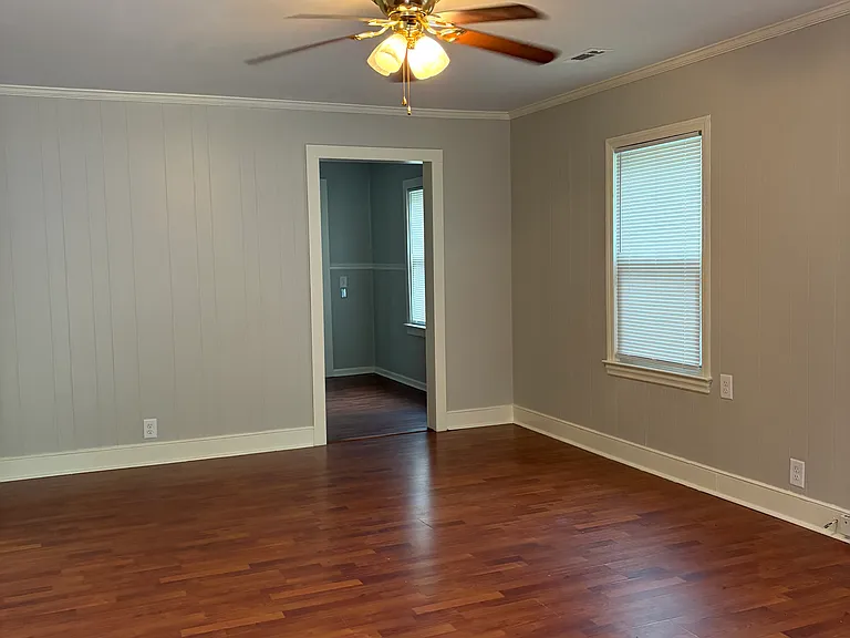 416 Manor Cir — Photo 3